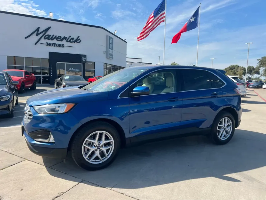 2021 Ford Edge SEL photo 1