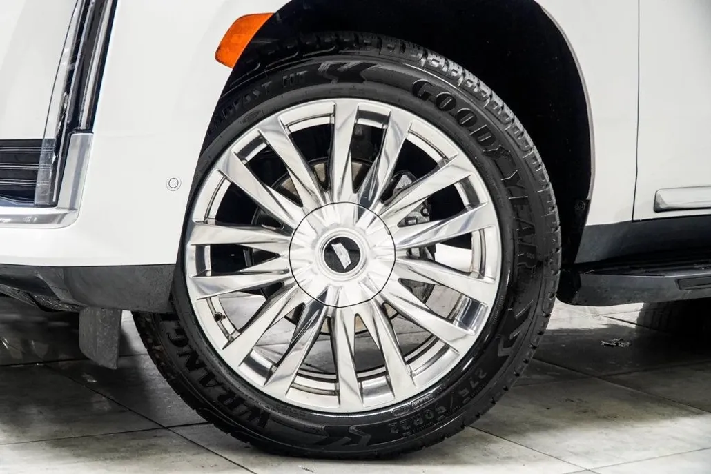 2023 Cadillac Escalade Premium Luxury photo 1