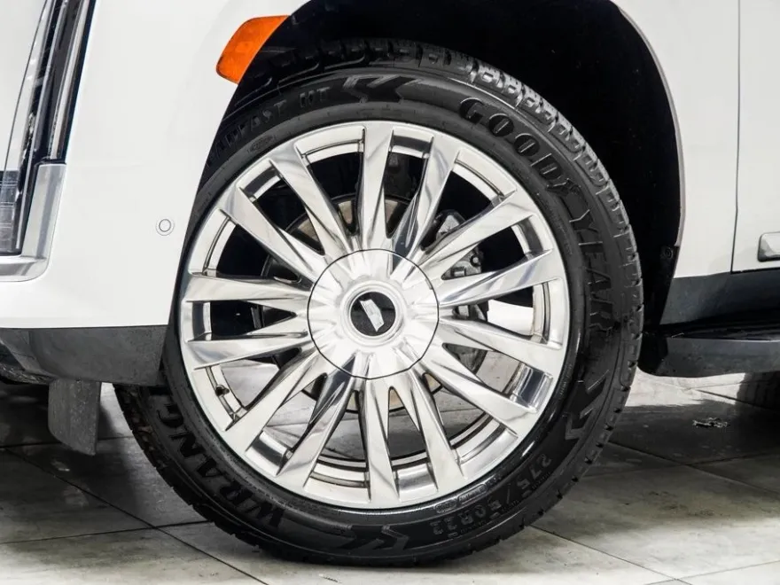 2023 Cadillac Escalade Premium Luxury photo 1
