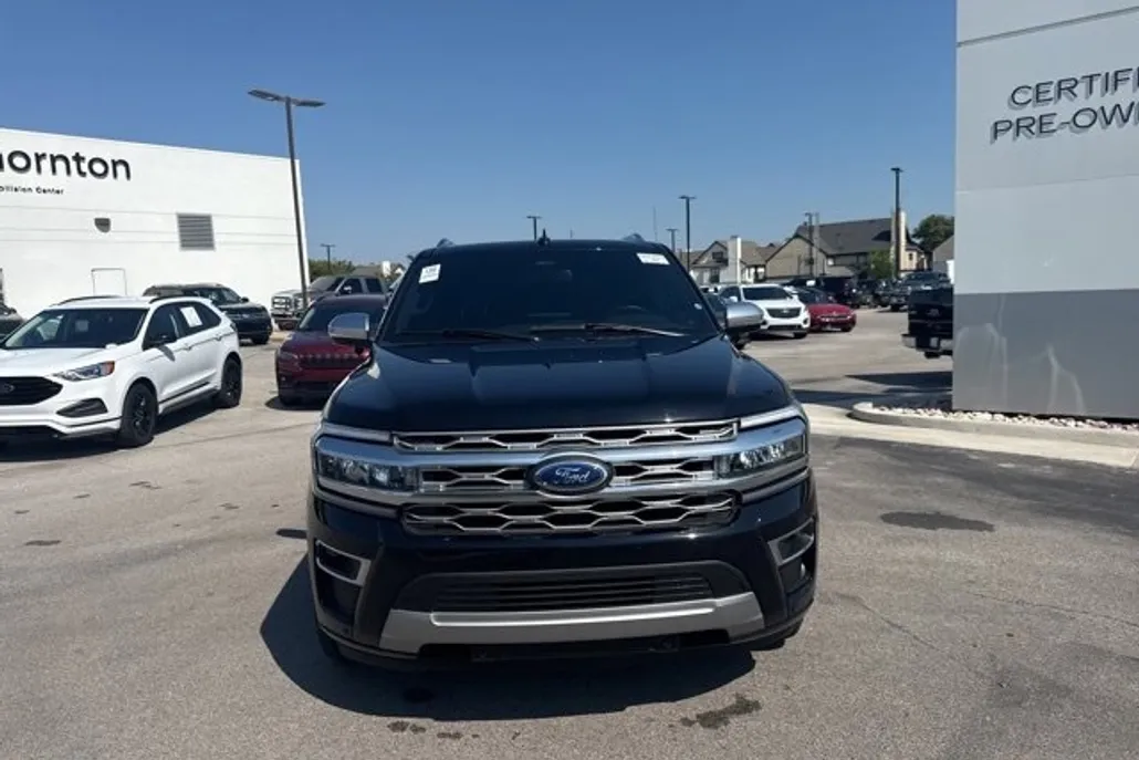 2023 Ford Expedition Platinum photo 1
