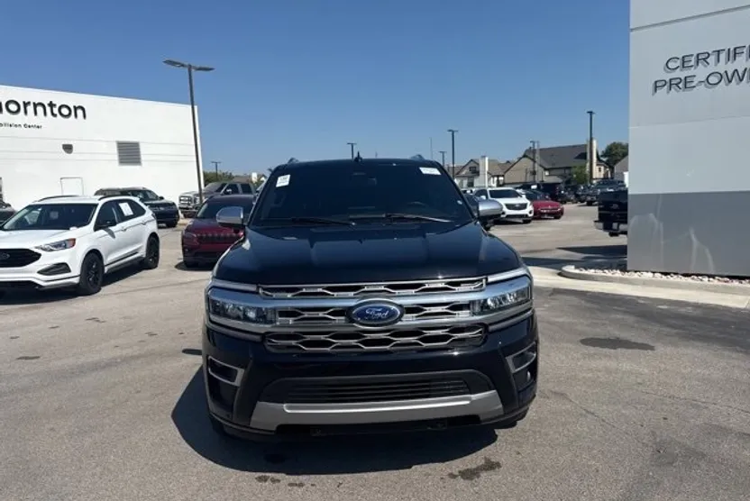 2023 Ford Expedition Platinum photo 1