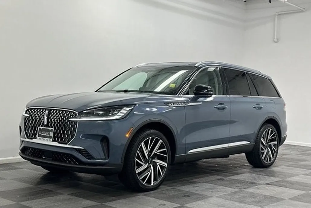 2025 Lincoln Aviator Reserve photo 1
