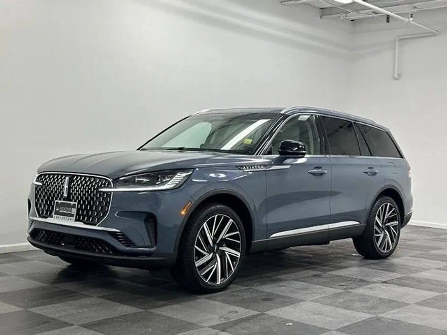 2025 Lincoln Aviator Reserve photo 1