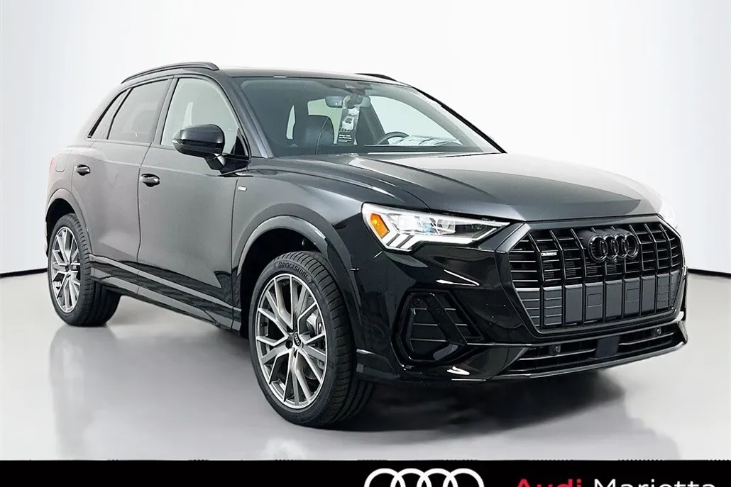 2025 Audi Q3 45 TFSI S line Premium Plus photo 1