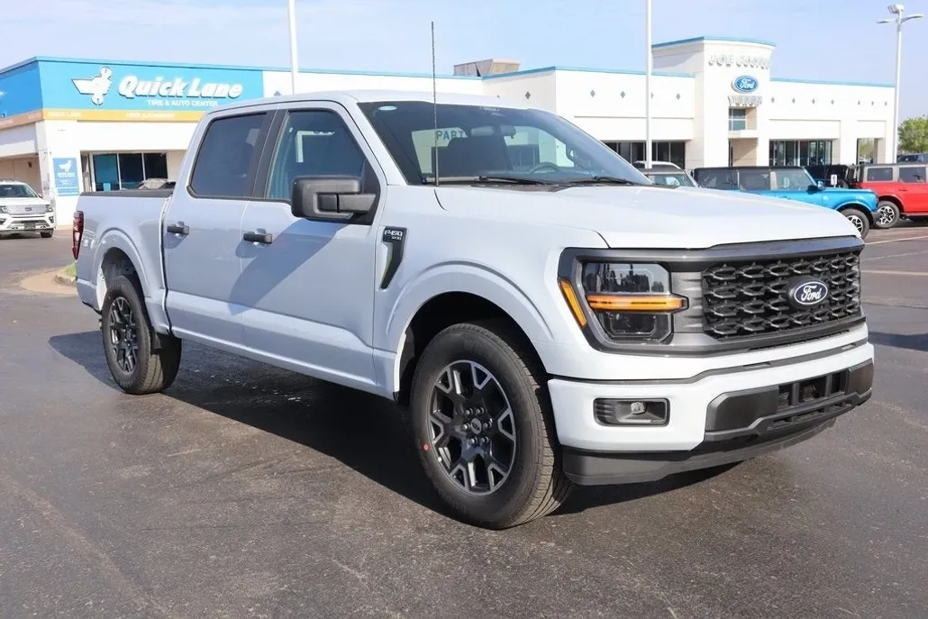 2025 Ford F-150 STX photo 1