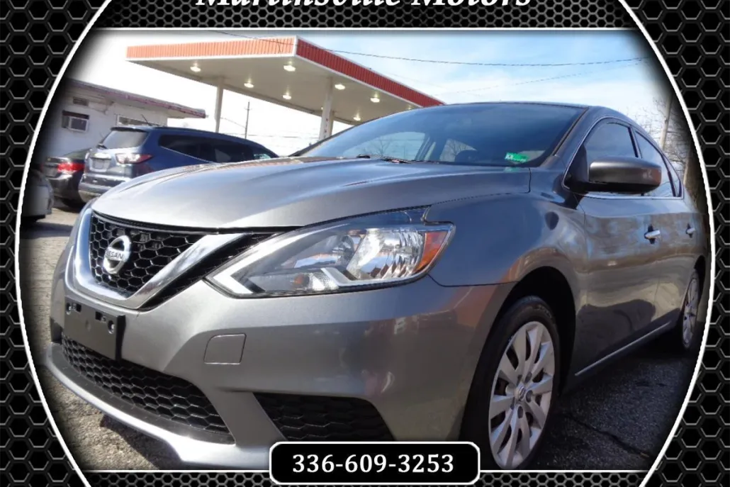2017 Nissan Sentra SV photo 1