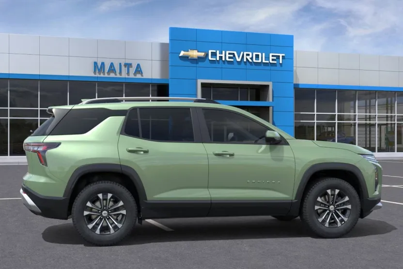 2026 Chevrolet Equinox LT photo 1