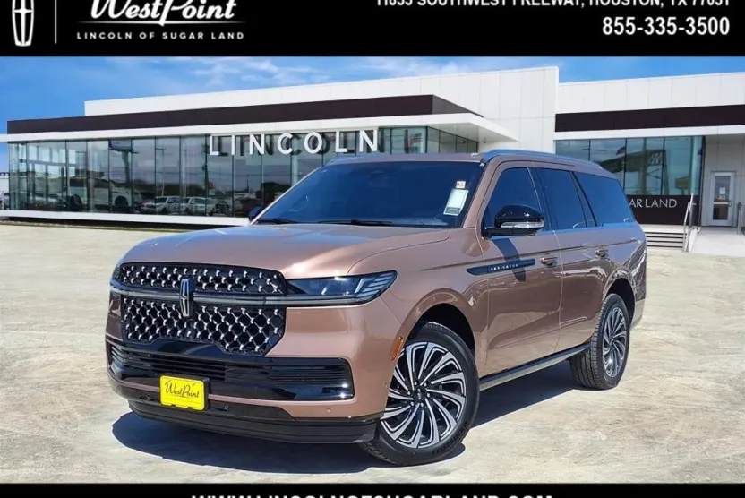 2025 Lincoln Navigator Black Label photo 1