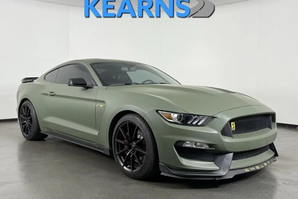 2016 Ford Mustang Shelby GT350 photo 1