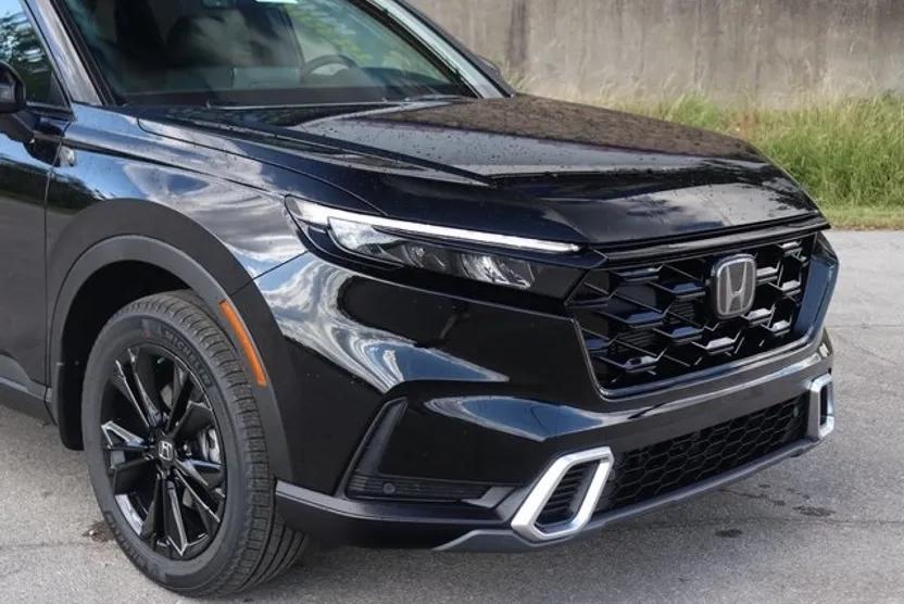 2026 Honda CR-V Sport Touring Hybrid photo 1