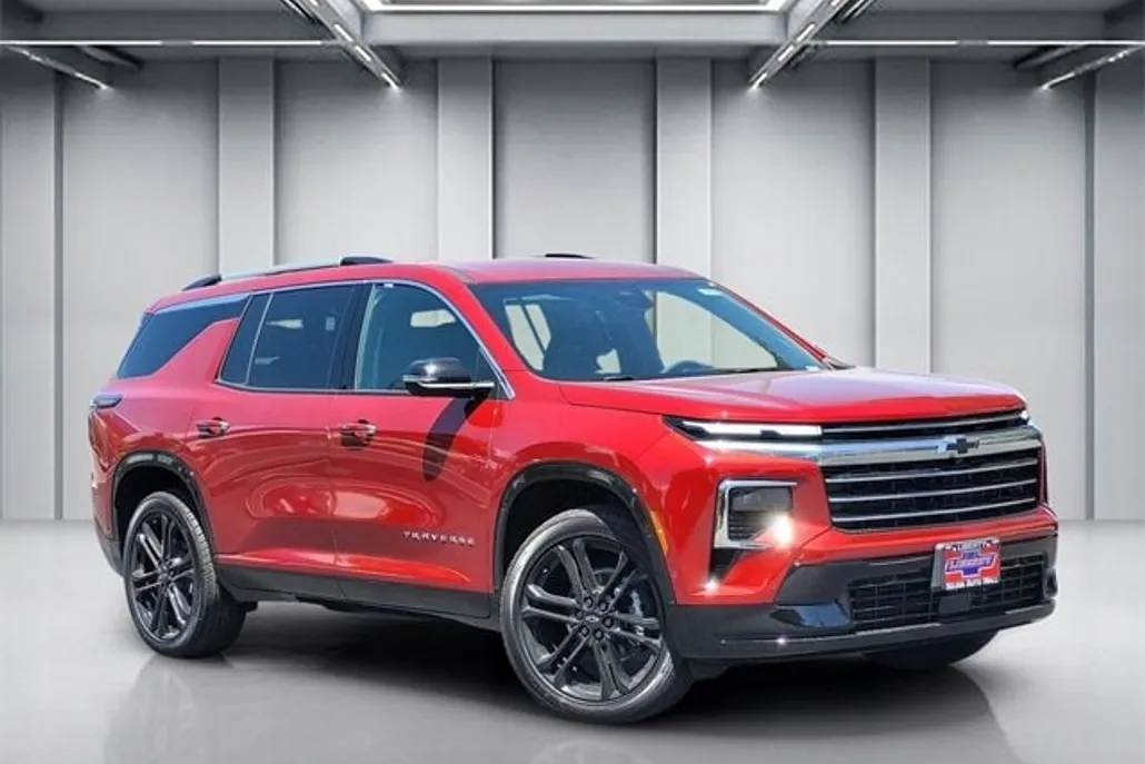 2025 Chevrolet Traverse High Country photo 1