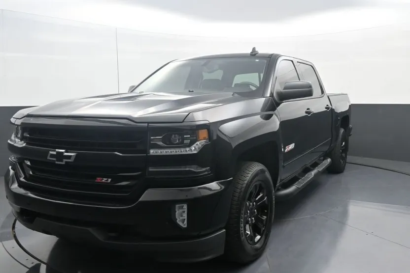 2018 Chevrolet Silverado 1500 LTZ photo 1