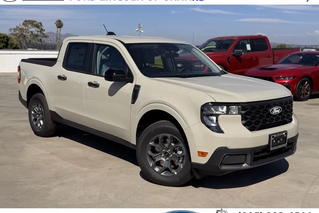 2025 Ford Maverick XLT photo 1