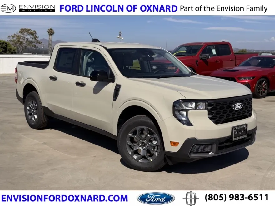 2025 Ford Maverick XLT photo 1