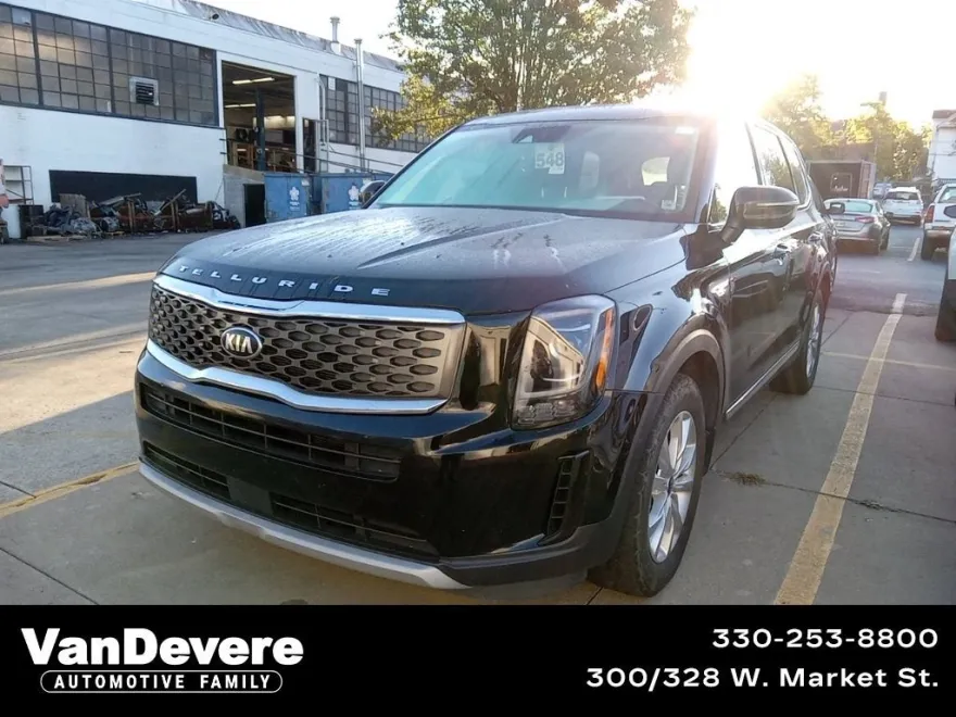 2020 Kia Telluride LX photo 1