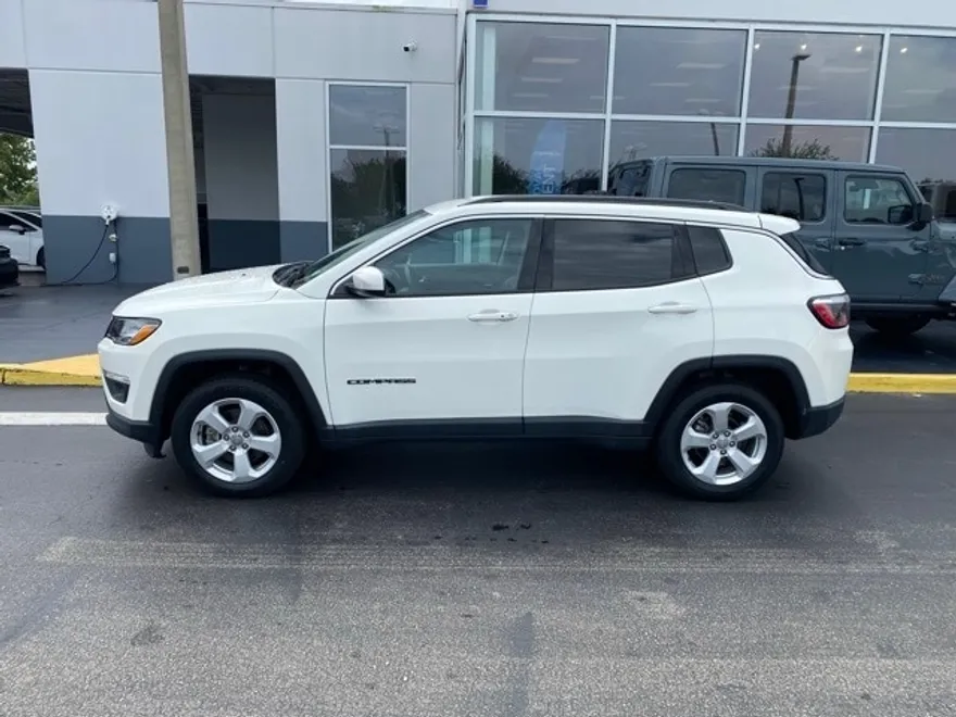 2021 Jeep Compass Latitude photo 1