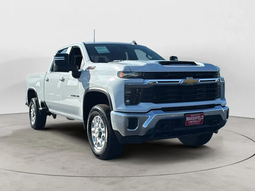 2024 Chevrolet Silverado 2500HD LT photo 1