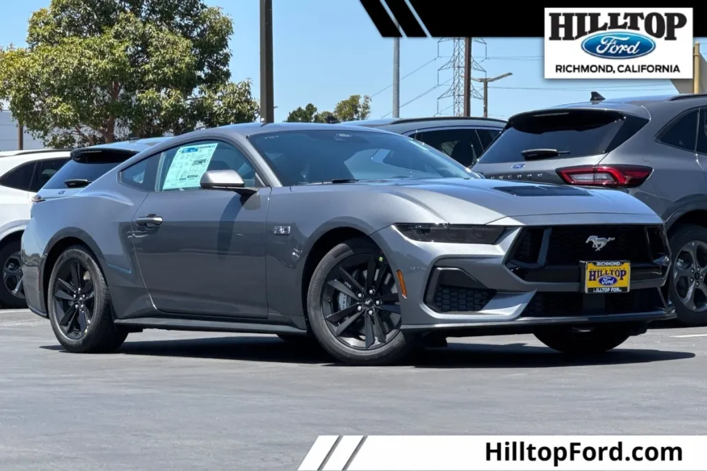 2025 Ford Mustang GT photo 1