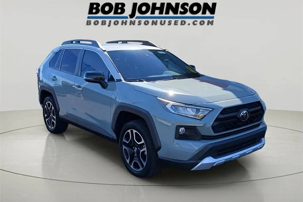 2019 Toyota RAV4 Adventure photo 1