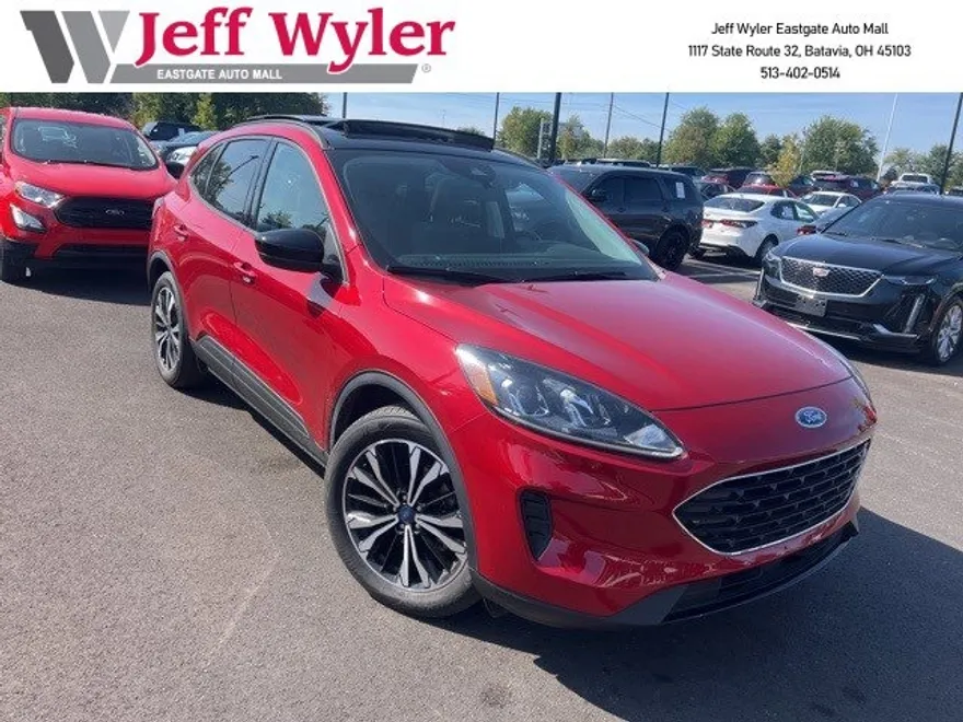 2022 Ford Escape SE photo 1