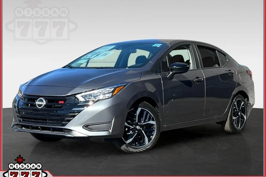 2025 Nissan Versa 1.6 SR photo 1