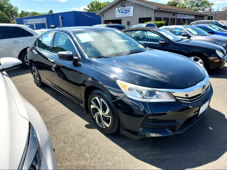 2016 Honda Accord LX photo 1