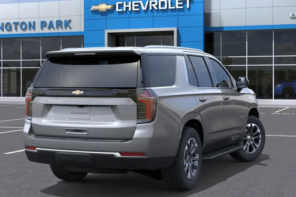 2025 Chevrolet Tahoe LS photo 1