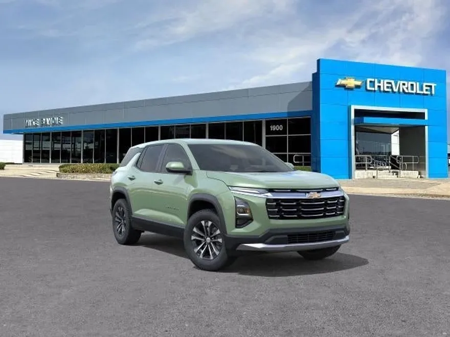 2026 Chevrolet Equinox LT photo 1