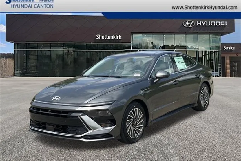 2025 Hyundai Sonata Hybrid Limited photo 1
