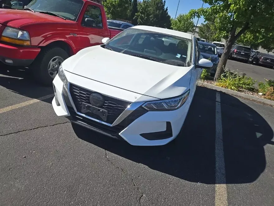 2022 Nissan Sentra SV photo 1