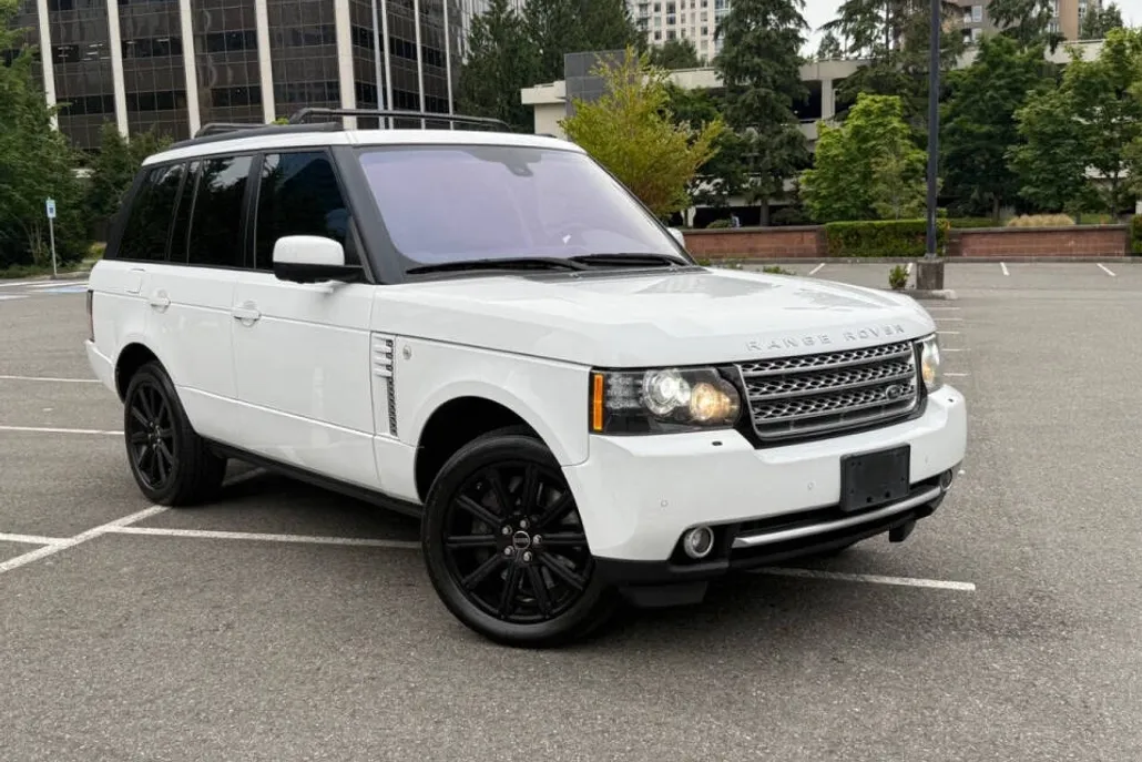 2012 Land Rover Range Rover SuperCharged photo 1