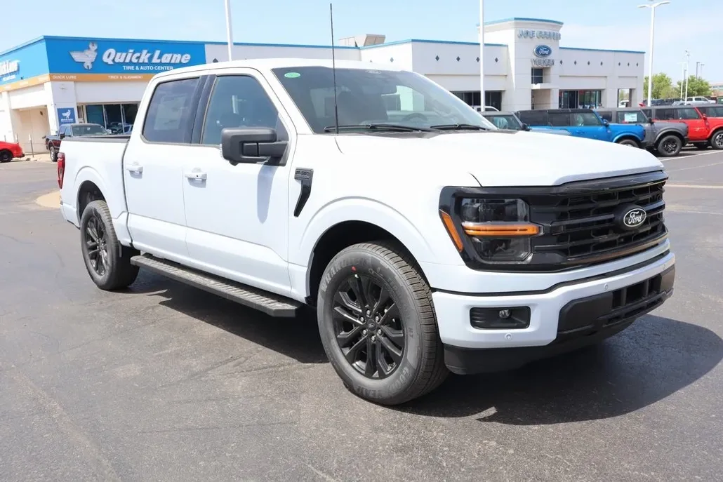 2025 Ford F-150 XLT photo 1