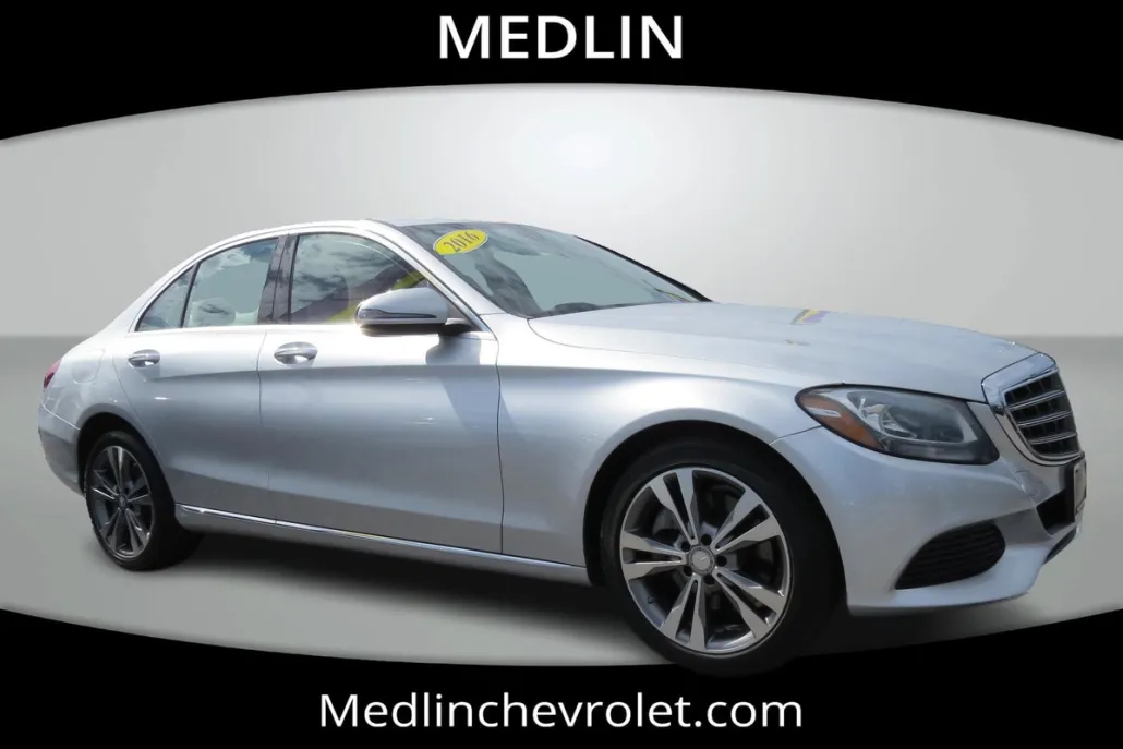 2016 Mercedes Benz C 300 photo 1