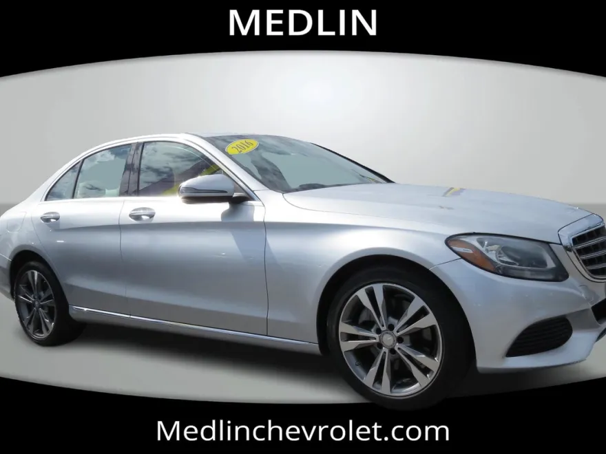 2016 Mercedes Benz C 300 photo 1