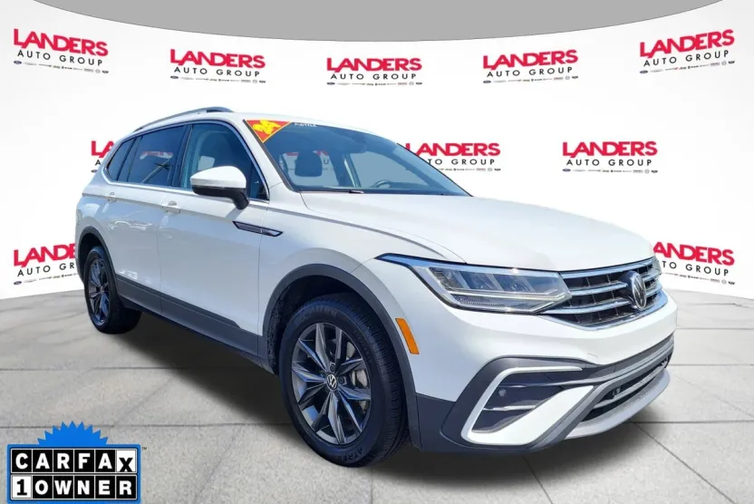 2024 Volkswagen Tiguan SE Wolfsburg Edition photo 1