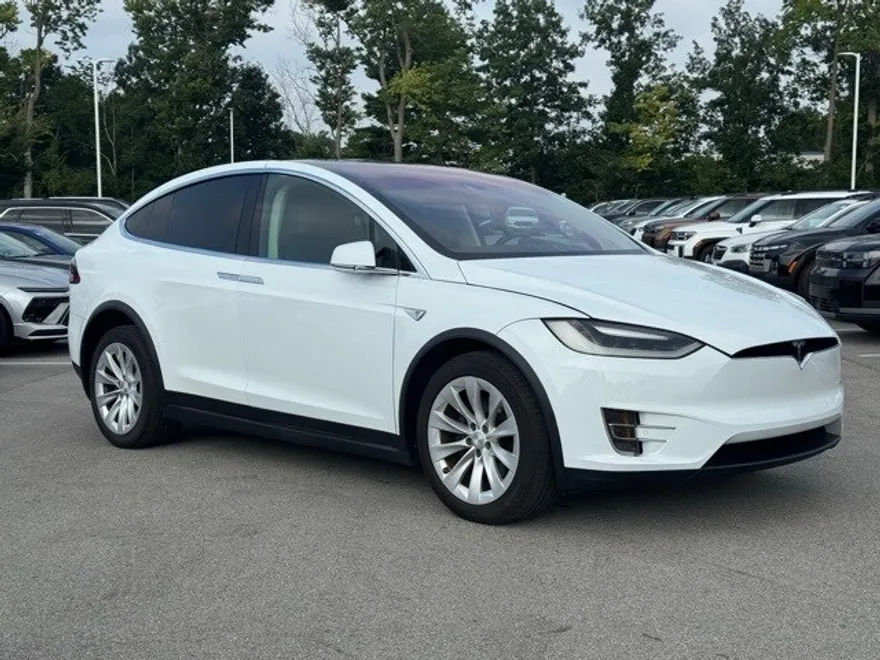 2016 Tesla Model X photo 1