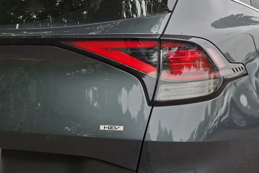2025 Kia Sportage Hybrid LX photo 1