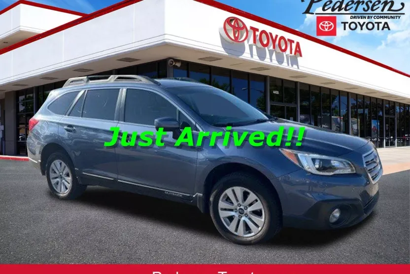 2016 Subaru Outback 2.5i photo 1