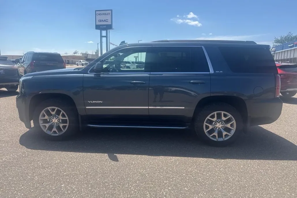 2020 Gmc Yukon 1500 SLE photo 1