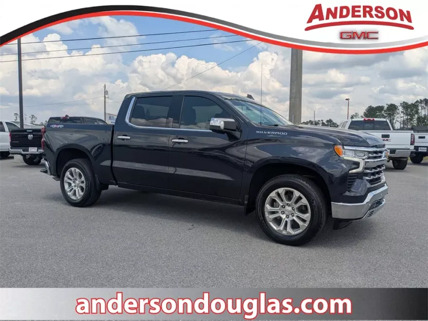 2023 Chevrolet Silverado 1500 LTZ photo 1