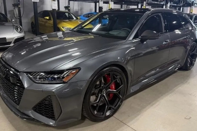 2021 Audi RS 6 Avant Base photo 1