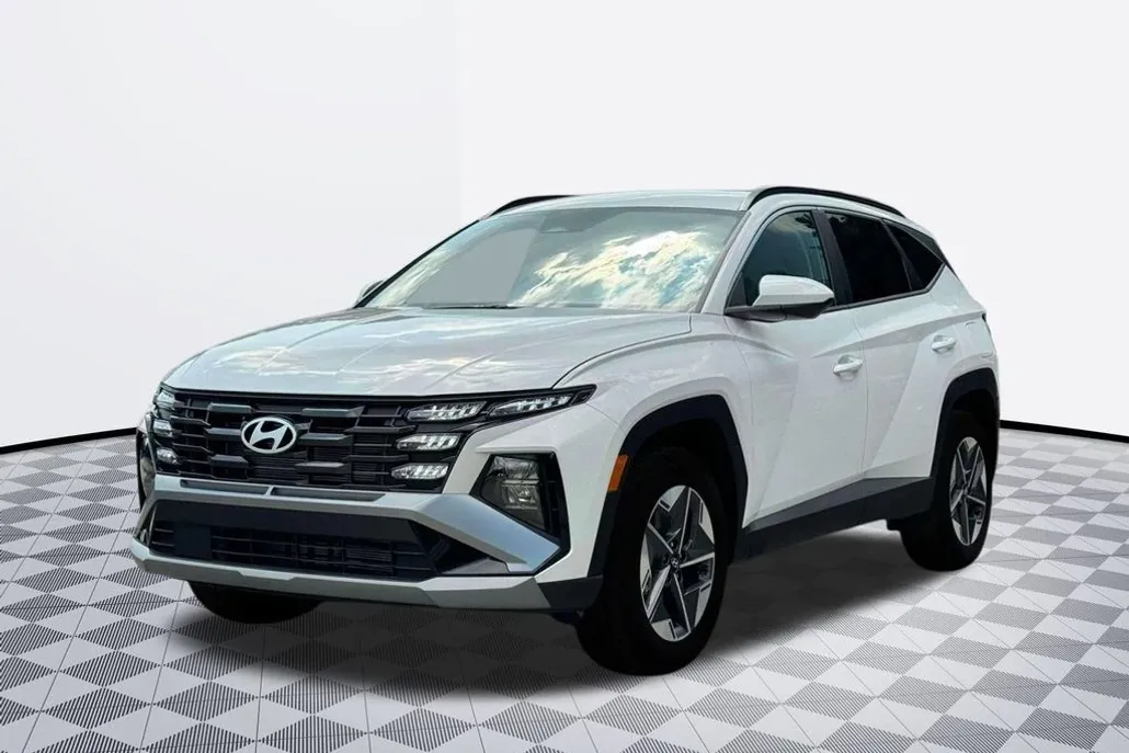 2025 Hyundai Tucson SEL photo 1
