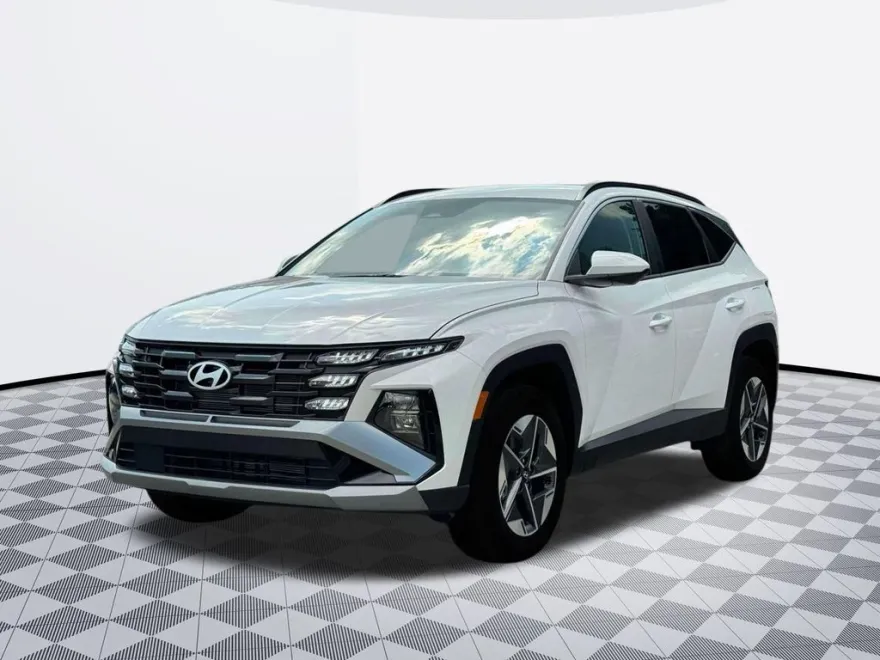 2025 Hyundai Tucson SEL photo 1