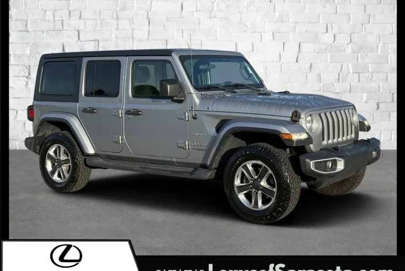 2020 Jeep Wrangler Unlimited Sahara photo 1
