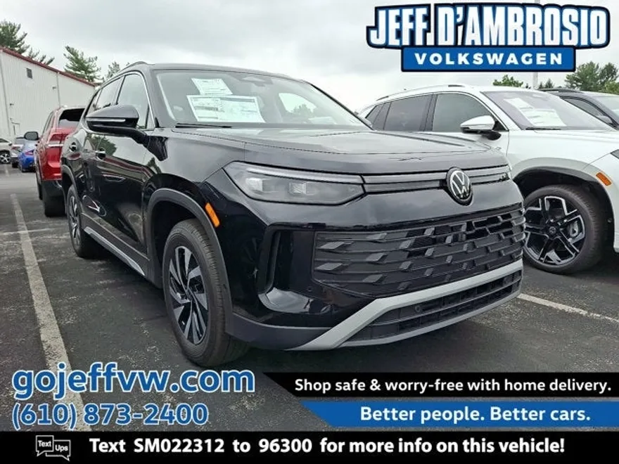 2025 Volkswagen Tiguan S photo 1