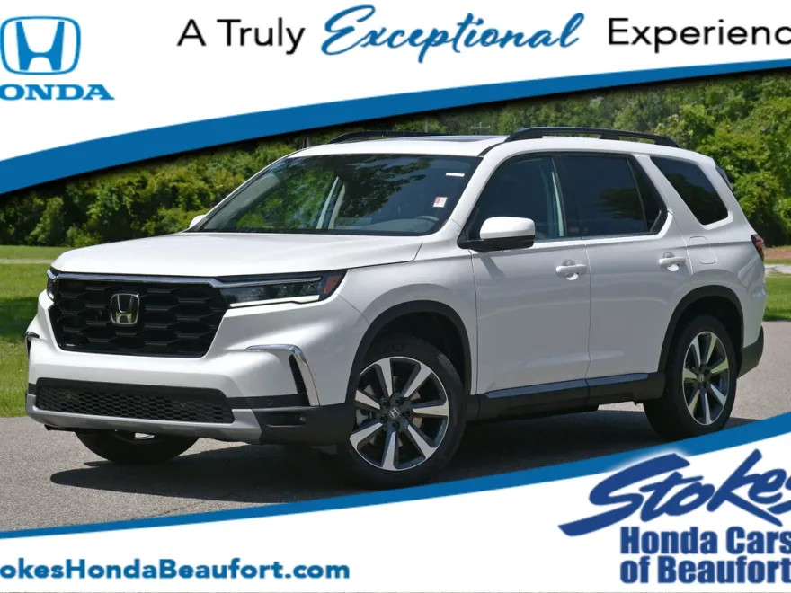 2025 Honda Pilot Touring photo 1