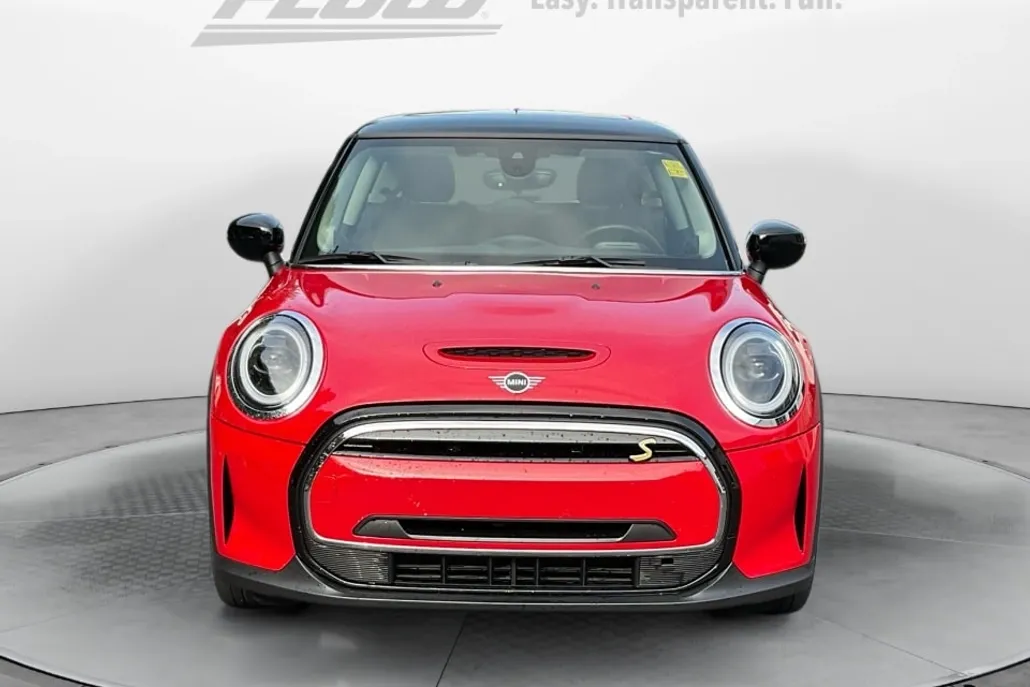 2023 Mini Cooper SE Hardtop photo 1