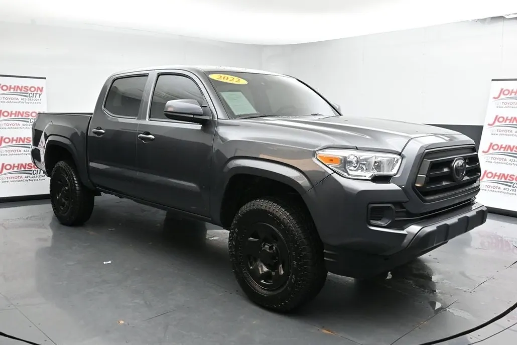 2022 Toyota Tacoma SR Double Cab V6 photo 1