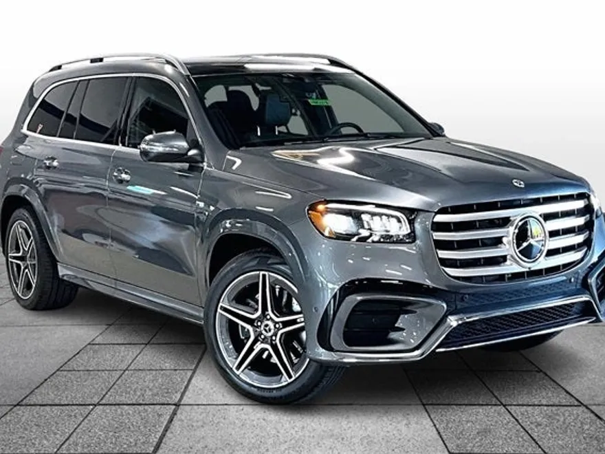 2025 Mercedes Benz GLS 450 4MATIC photo 1
