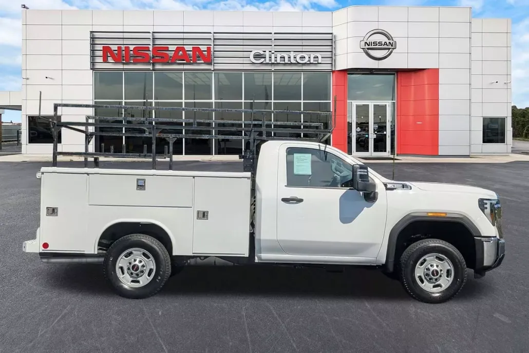 2024 Gmc Sierra 2500 HD Pro photo 1